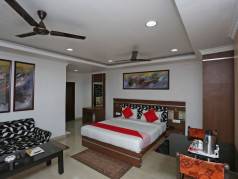 OYO 37767 Hotel Durga image
