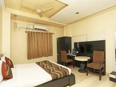 OYO 1671 Hotel Sundaram image