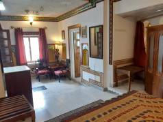 Haveli Braj Bhushanjee, A Heritage Hotel and Museum image
