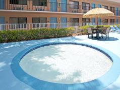 Travelodge by Wyndham Kissimmee East image
